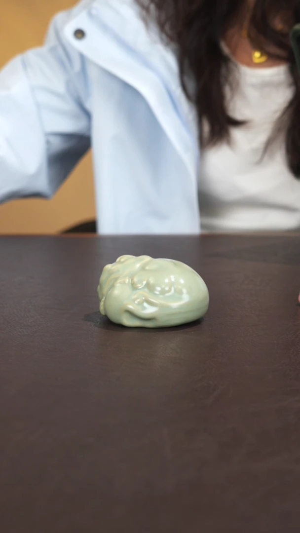 宣宝汝瓷原矿原釉作品微微瑕