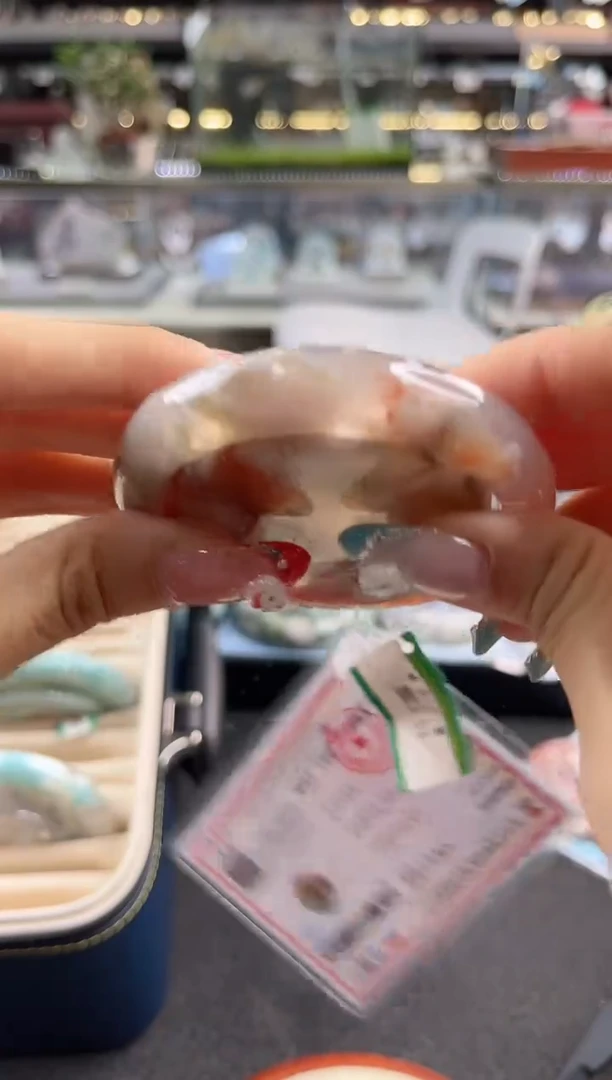 未镶嵌手镯石英质玉六*六圈口（赠品镯心）