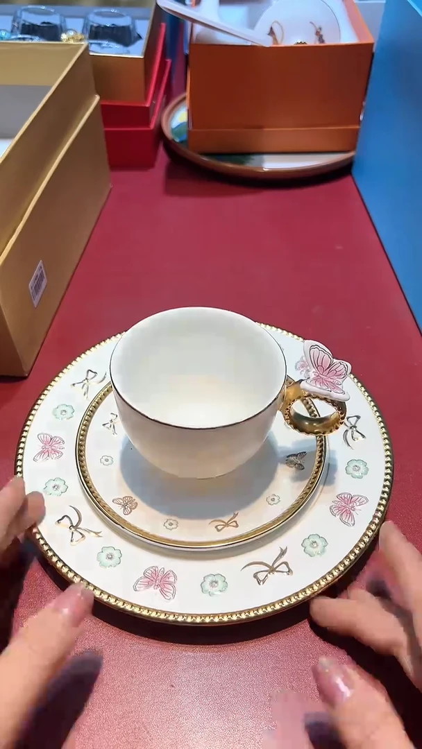 【闪购商品】瓷片锅碗瓢盆一件不剩