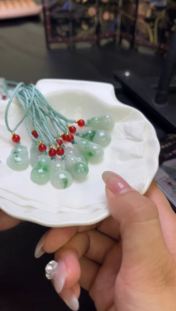 颈饰未镶嵌翡翠T180多样性发一件/配绳子