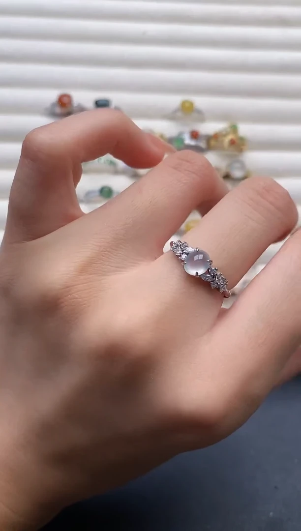 翡翠戒指银S925镶嵌88888888+1