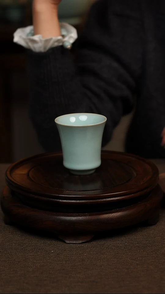 瓷片天青色闻香杯70ml微瑕不带礼盒