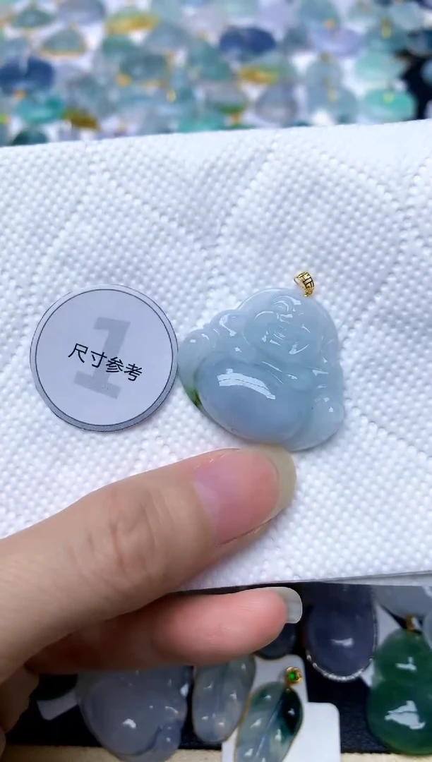 颈饰18K金镶嵌翡翠天然A货翡翠