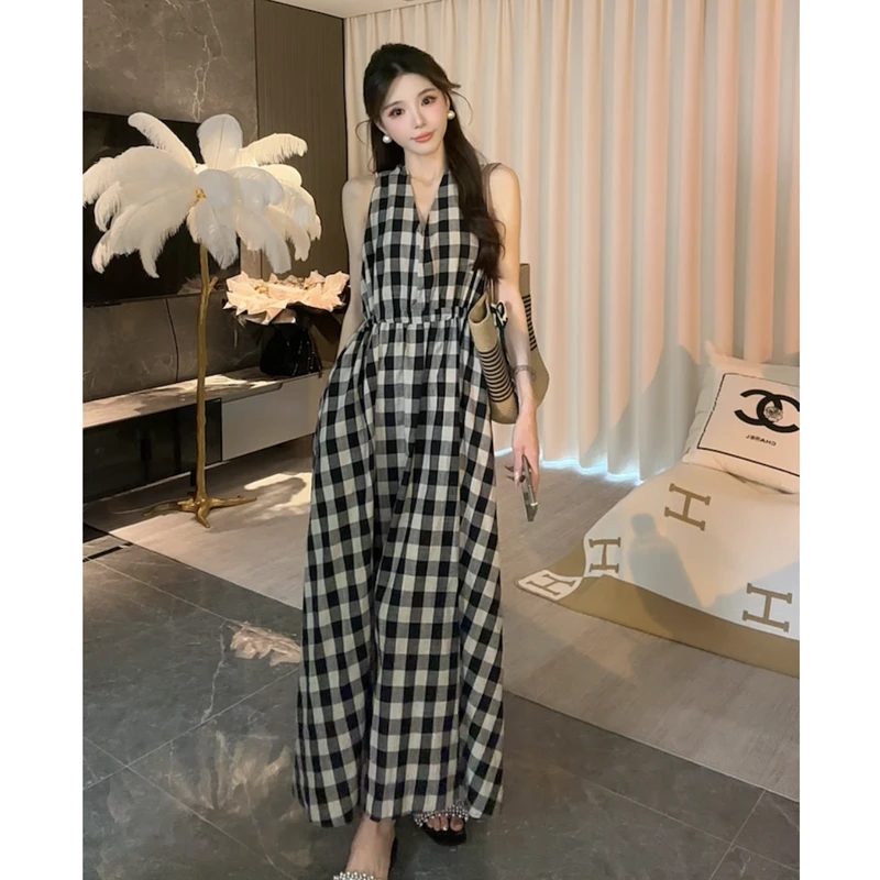 【LIN LIN】设计感v领格子挂脖连衣裙女夏季新款法式高腰长裙7007