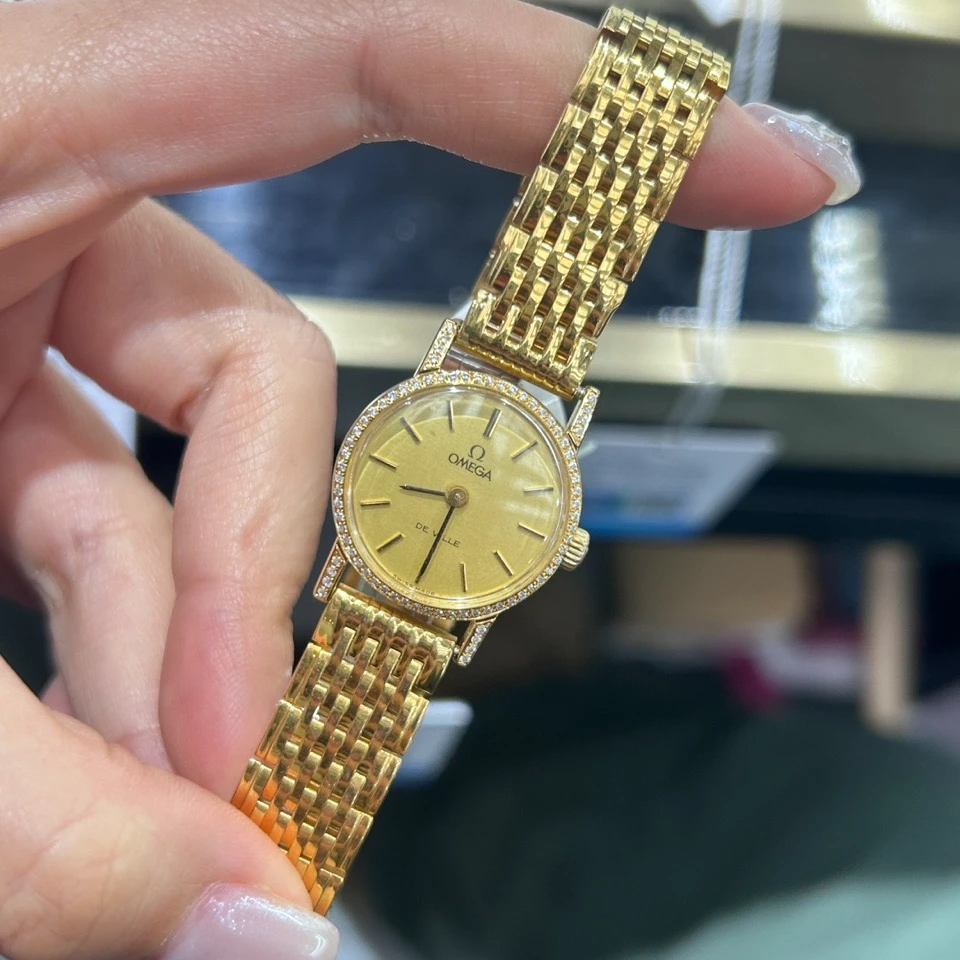 95新 Omega/欧米茄  手动机械后钻21mm/公价32999/wh9641