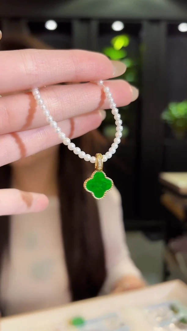 翡翠未镶嵌吊坠(不含链) 新 缅料A货/多样性发货/一件