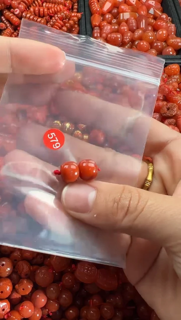 【闪购商品】南红玛瑙颈饰未镶嵌1