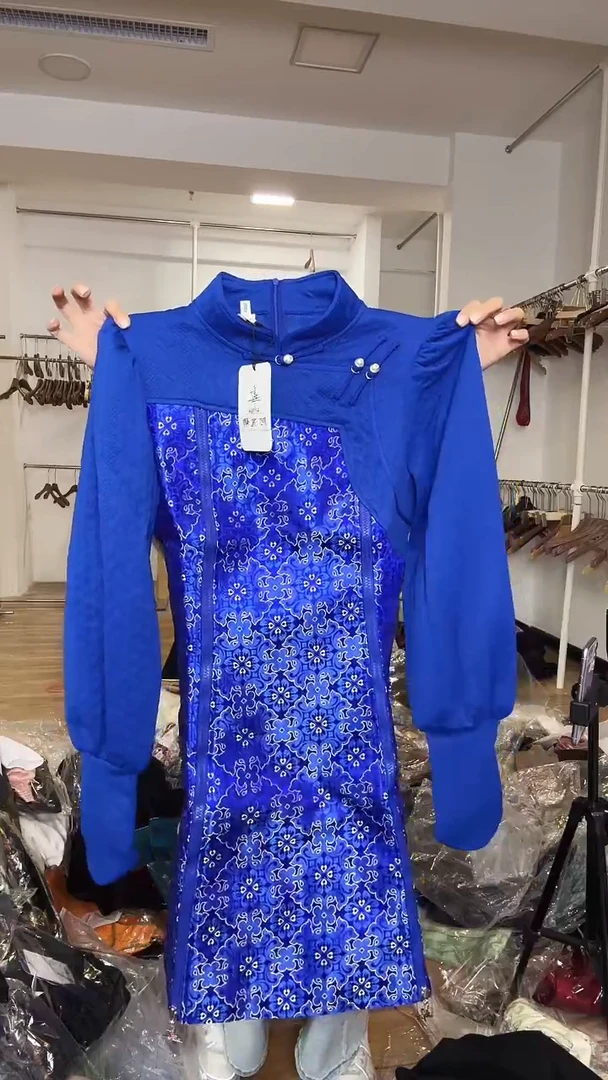 卫衣裙       L码        110-120斤