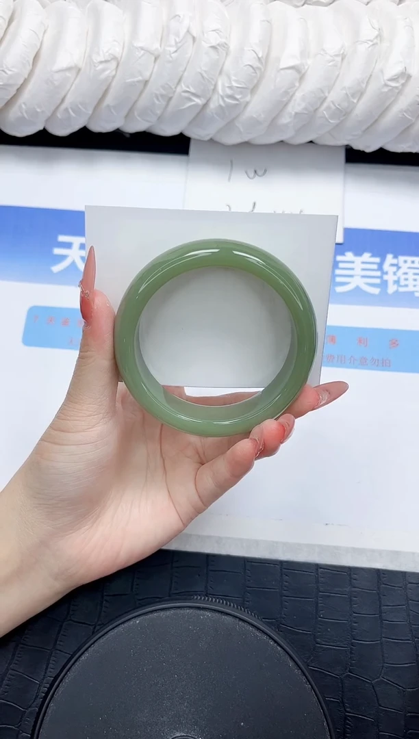 石英质玉手镯未镶嵌87-56.8