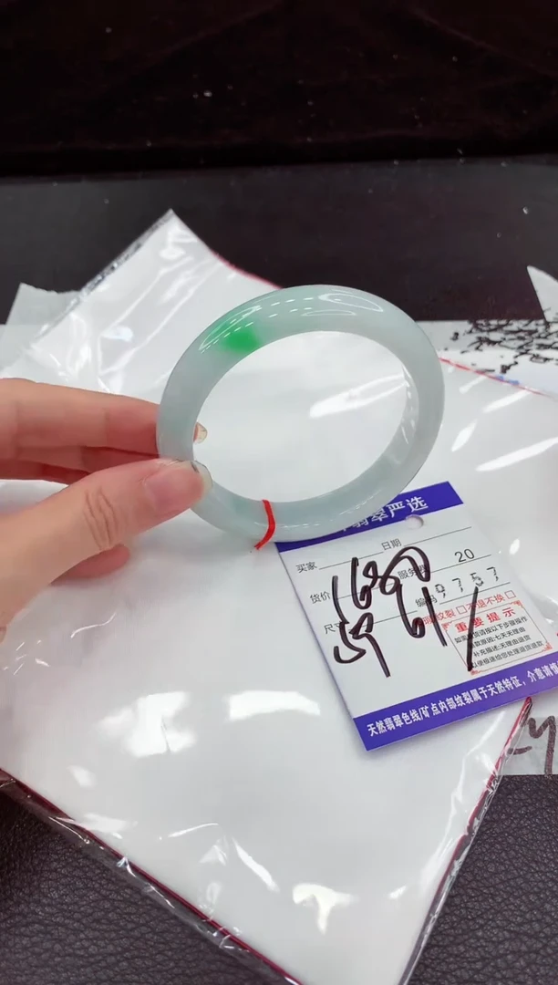 翡翠手镯未镶嵌111111111111111