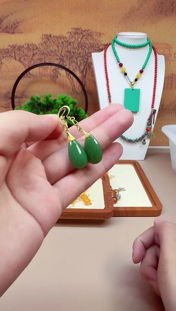 和田玉14K金镶嵌耳饰E119