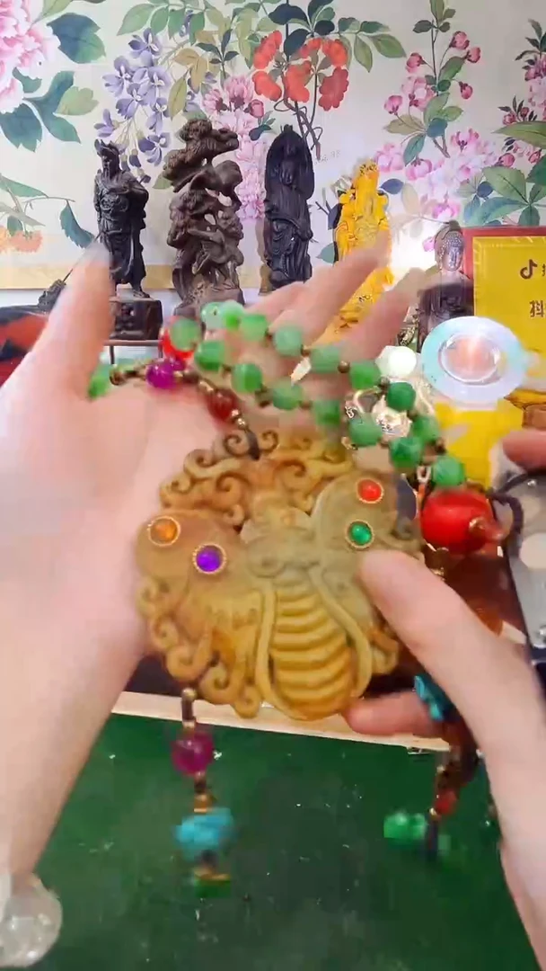蝴蝶挂件老板娘主播推荐推荐
