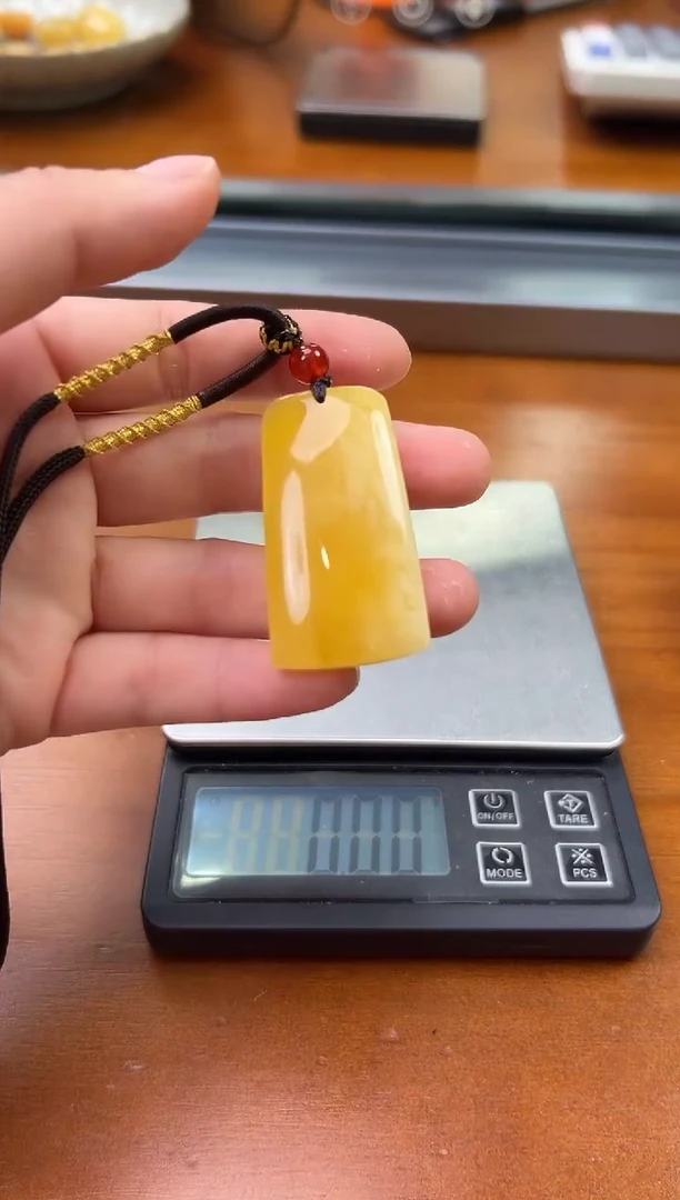 未镶嵌蜜蜡裸石蜜蜡吊坠