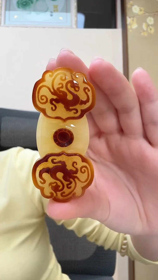 琥珀颈饰未镶嵌吊坠