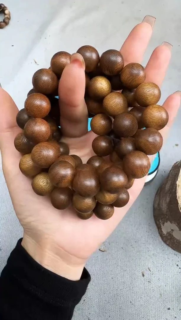 沉香手串1.4黄油格圆珠单圈多样性发一