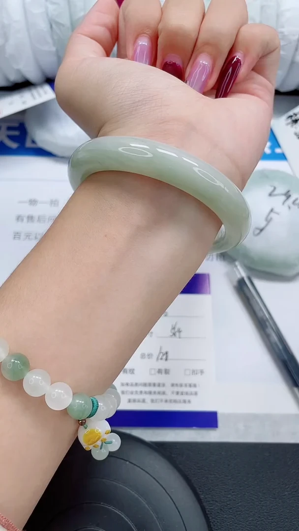 未镶嵌手镯石英质玉26-56/57
