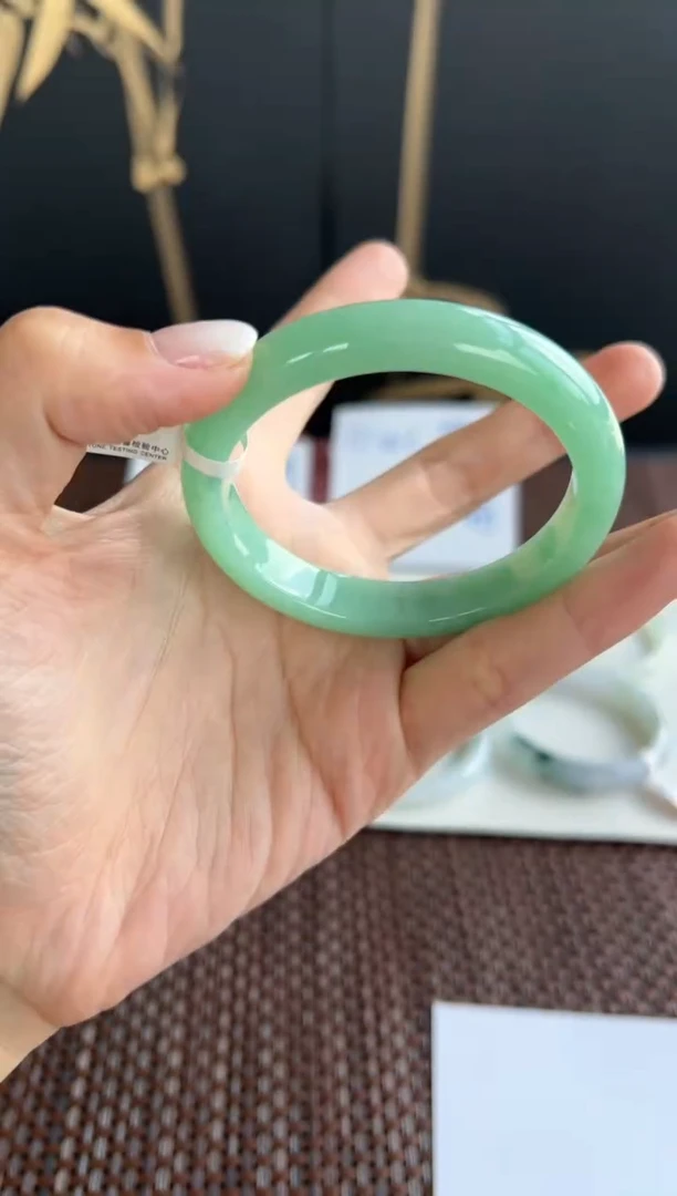 未镶嵌手镯翡翠44号53.5*48.2*10.8*7.4