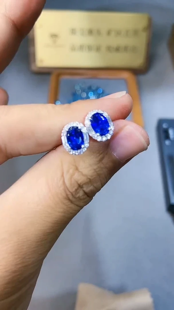 【闪购商品】蓝宝石耳饰银S925镶嵌354