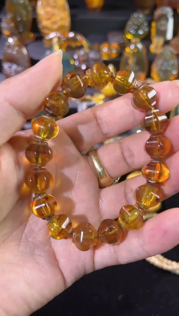 琥珀颈饰未镶嵌金棕灯笼手串