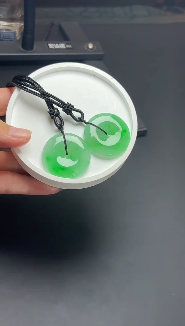 颈饰未镶嵌翡翠YM1509 绿平安扣多样性发一件