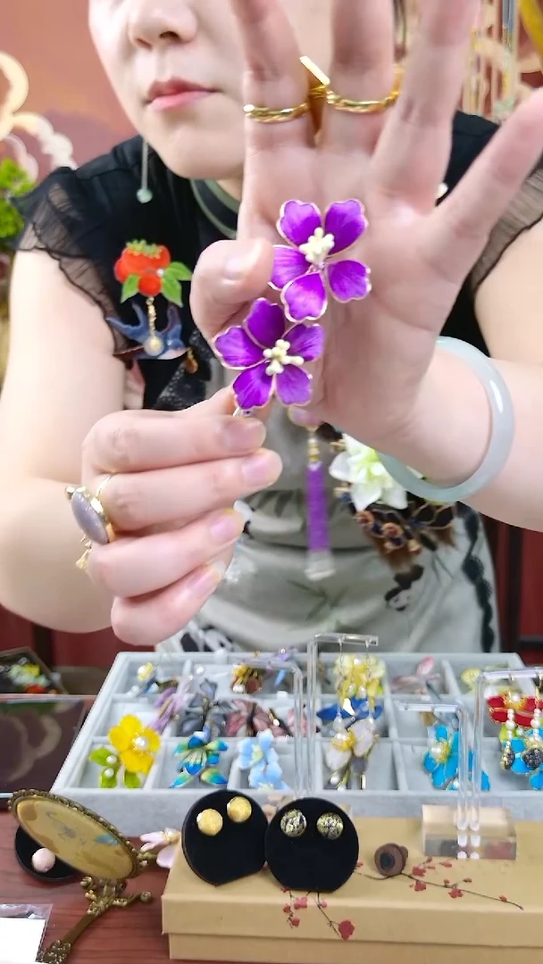 刺绣宋锦耳钩002