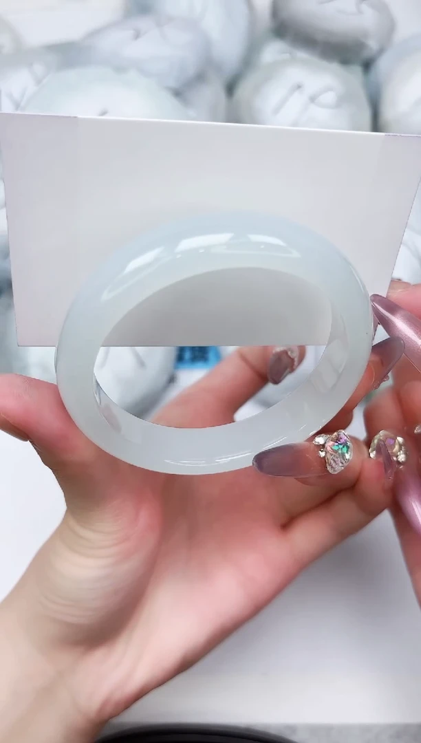 石英质玉手镯未镶嵌74-55.7