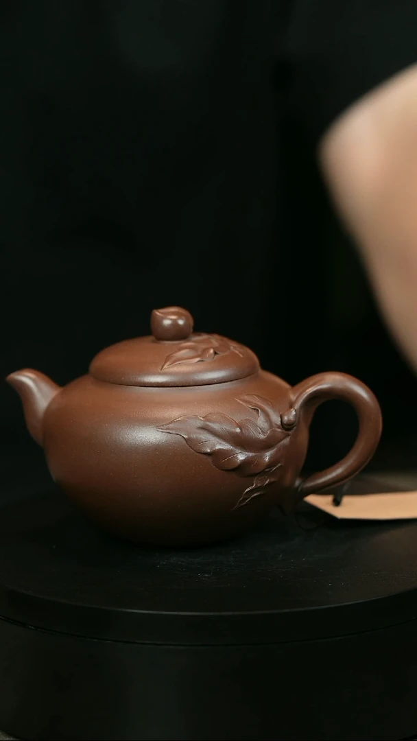 茶壶紫砂福**连H2220周卓琴贴叶寿桃圆瓶