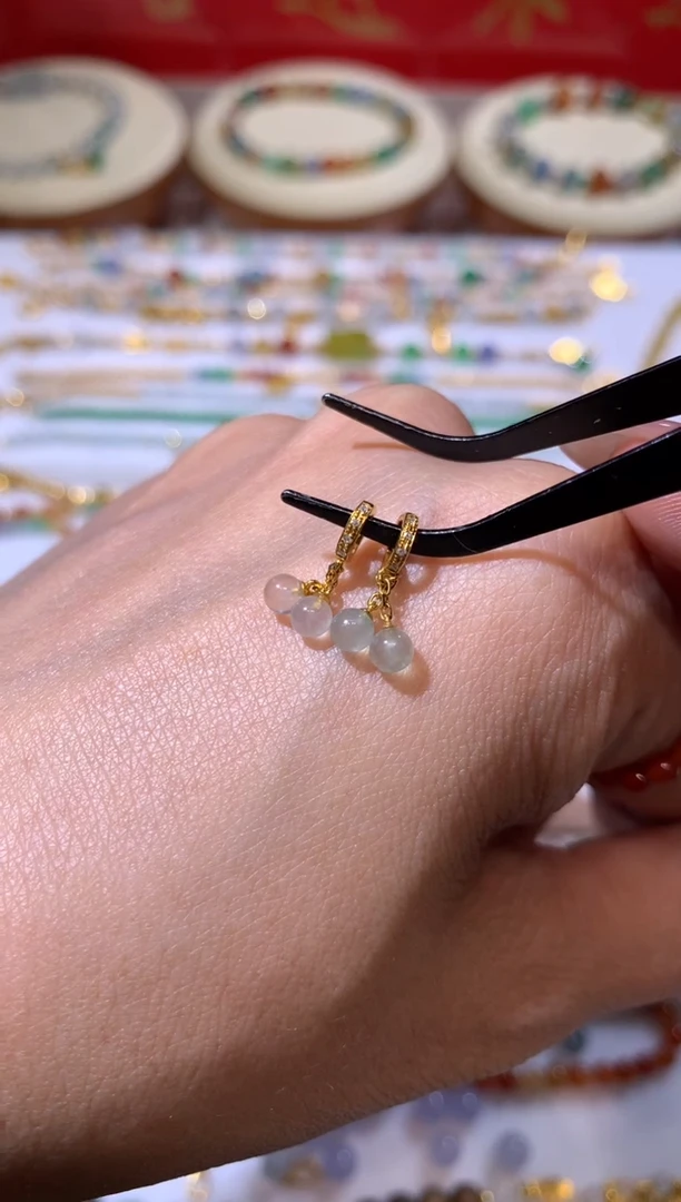 18K金镶嵌定制翡翠多样性发货一件发货3.8卡滴流