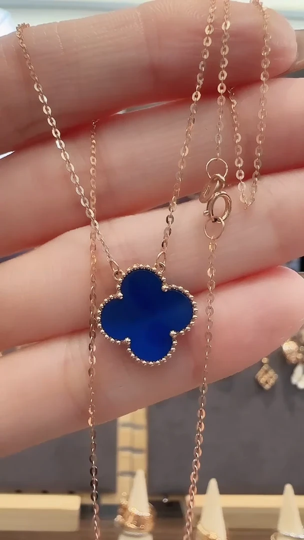 18K金镶嵌定制玛瑙18K金幸运草套链