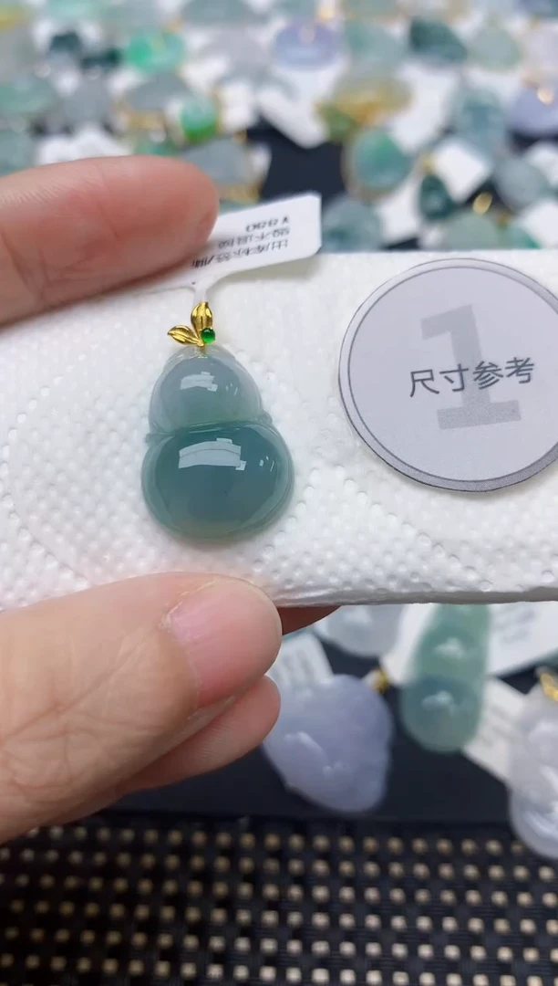颈饰18K金镶嵌翡翠天然缅甸A货翡翠