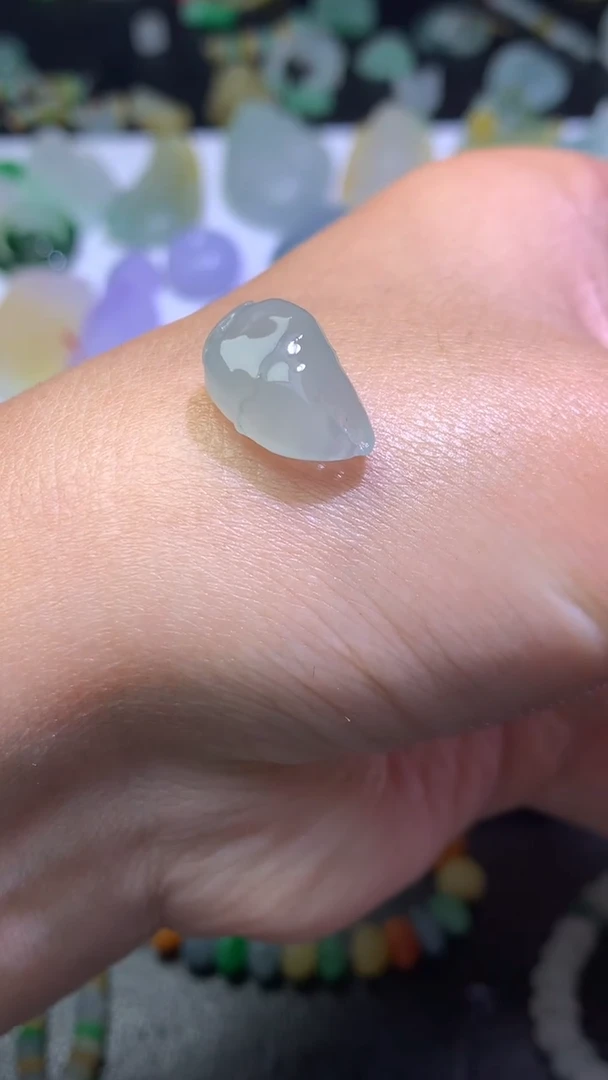 未镶嵌定制翡翠毛货