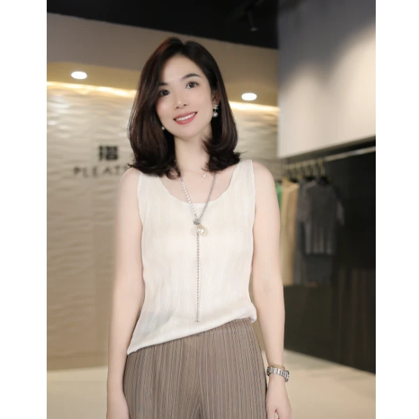 三宅褶皱2025夏季新品皱褶百搭修身显瘦时尚百搭无袖背心16813
