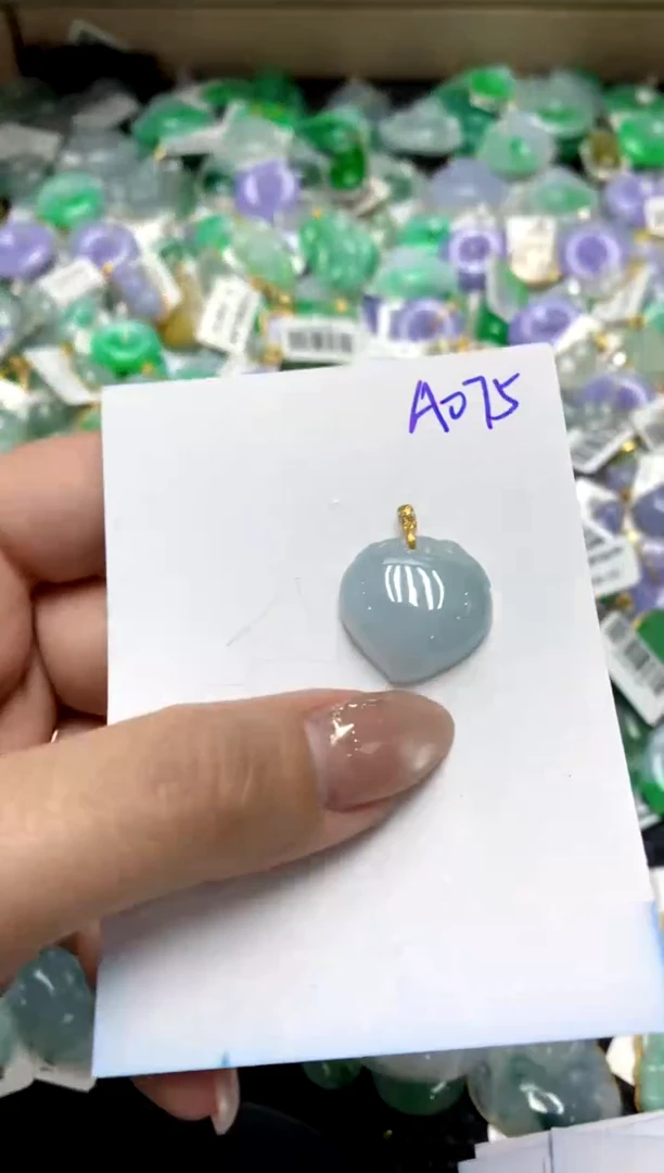 【闪购商品】翡翠颈饰18K金镶嵌11111111111111111