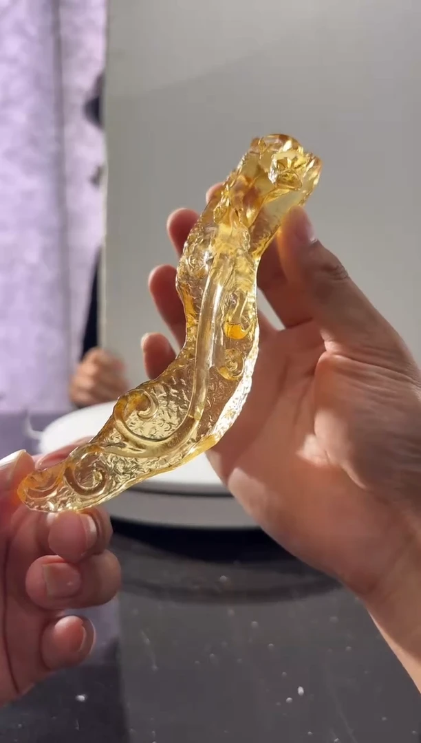 CS0202010螭龙水晶琉璃笔架