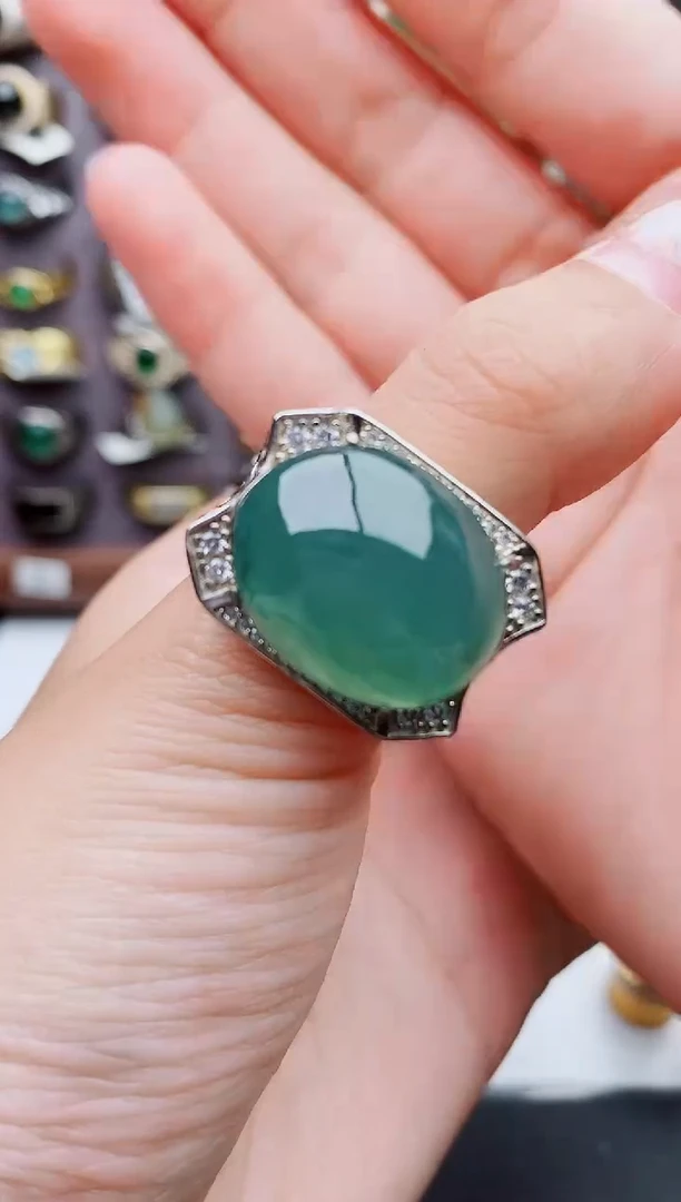 未镶嵌戒指翡翠连****哥天然翡翠男戒