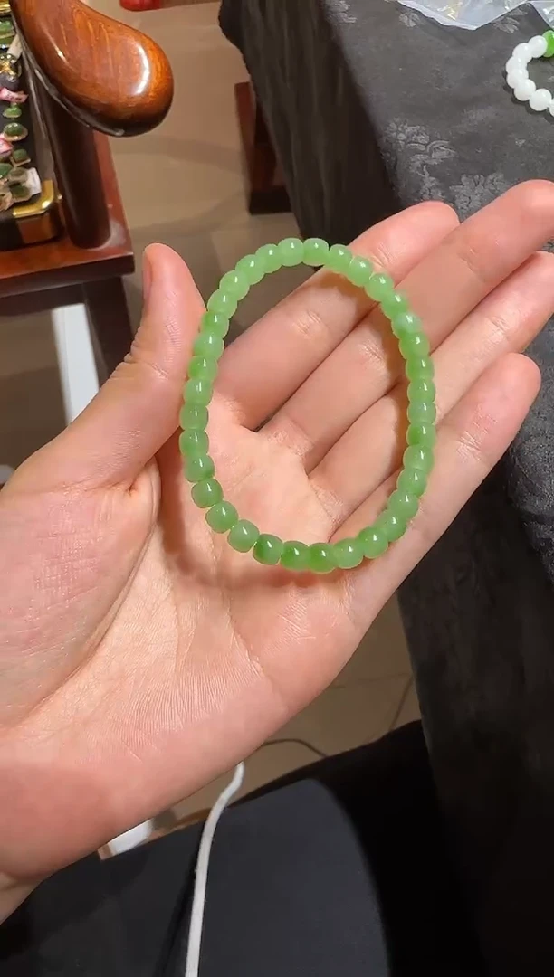 未镶嵌手串和田玉1