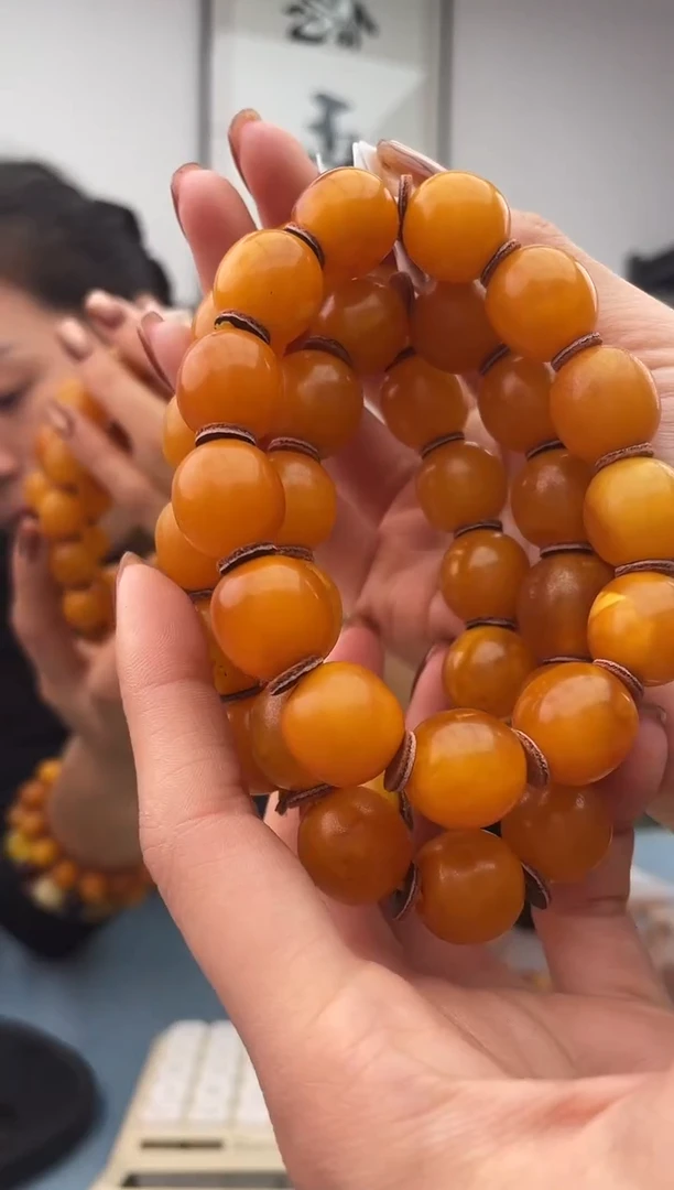 【闪购商品】蜜蜡珠宝奇石未镶嵌微瑕多样性发其一，假一罚十027.15