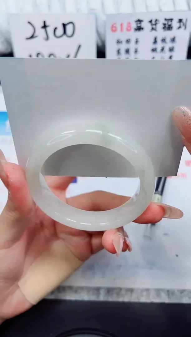 石英质玉手镯未镶嵌A112-56.4