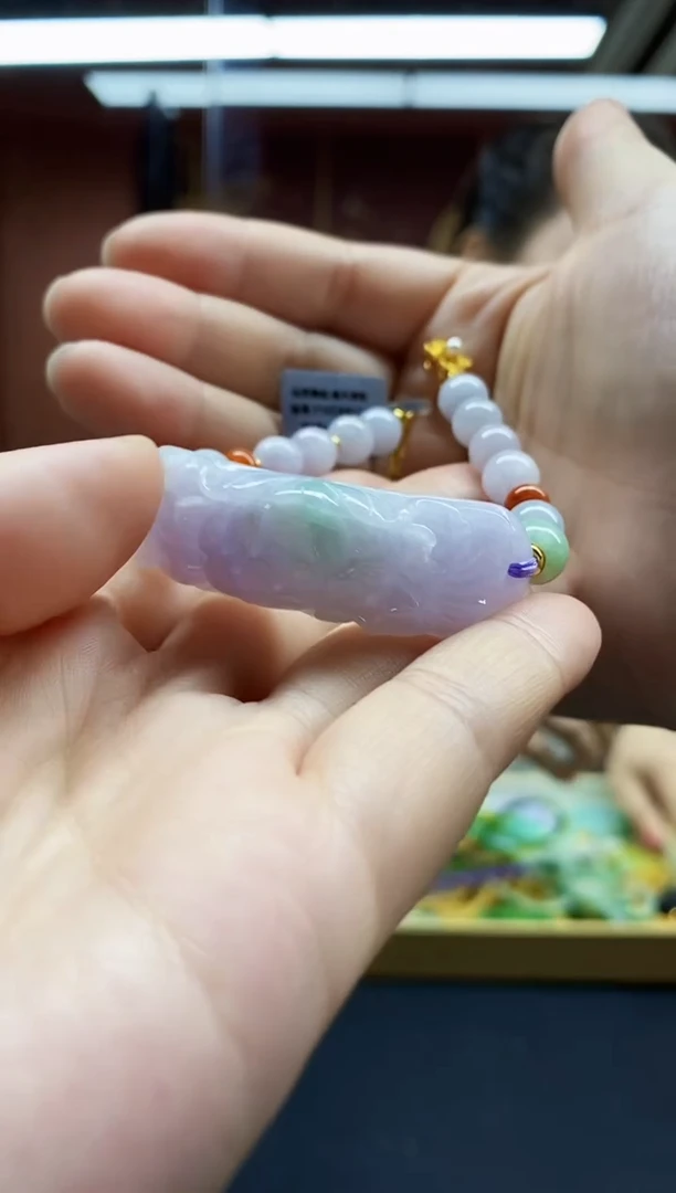 颈饰未镶嵌翡翠翡翠手牌