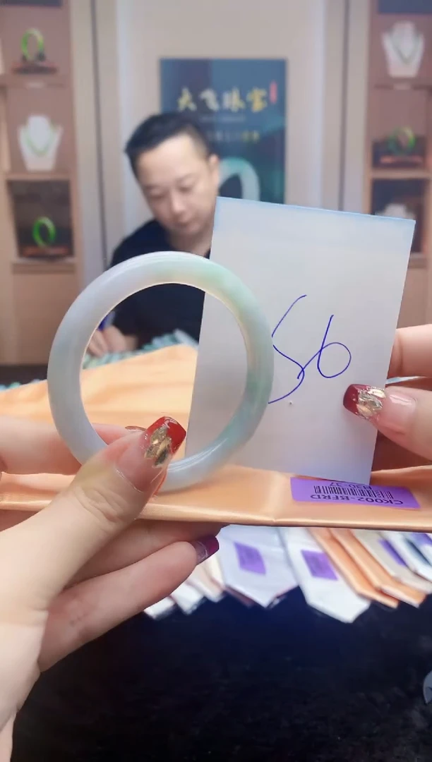 【闪购商品】翡翠手镯未镶嵌   H30-37