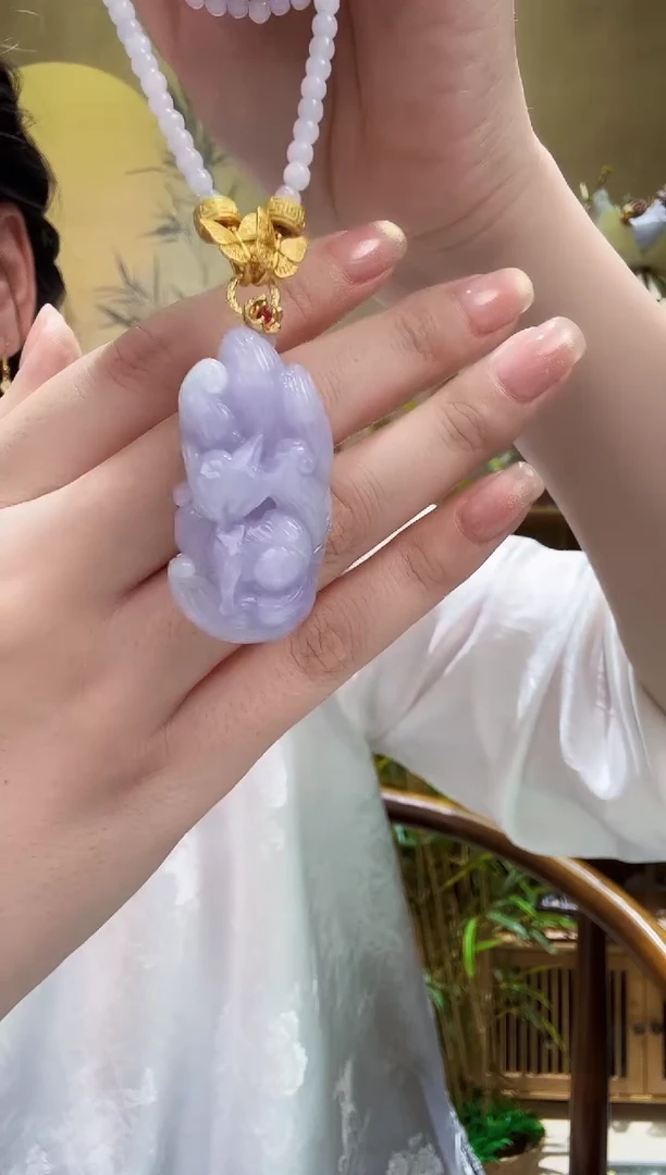 颈饰未镶嵌翡翠吊坠
