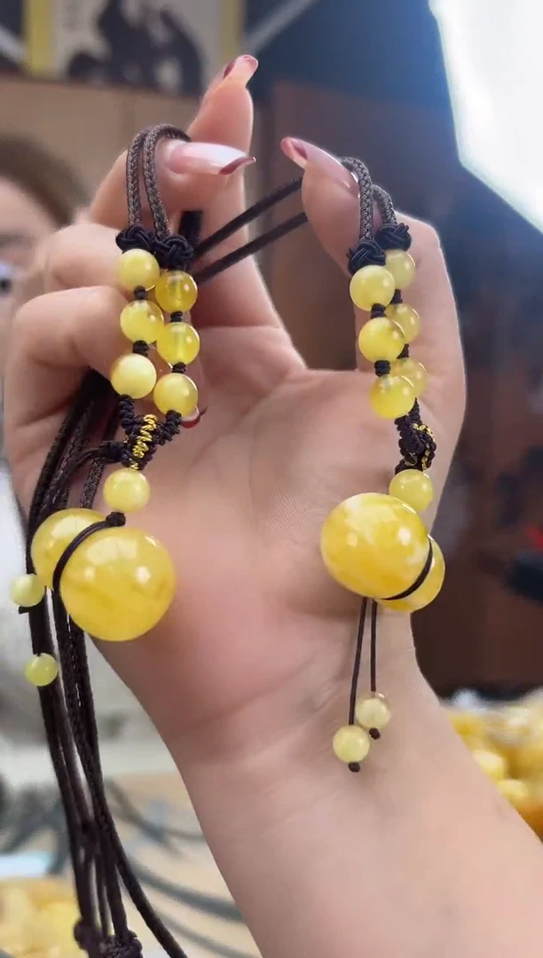 【闪购商品】琥珀裸石未镶嵌蜜蜡吊坠多样性发一条