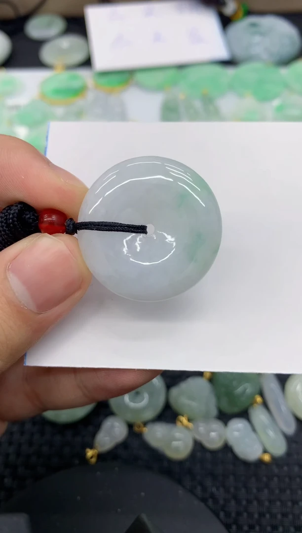 【闪购商品】翡翠颈饰未镶嵌1111111111