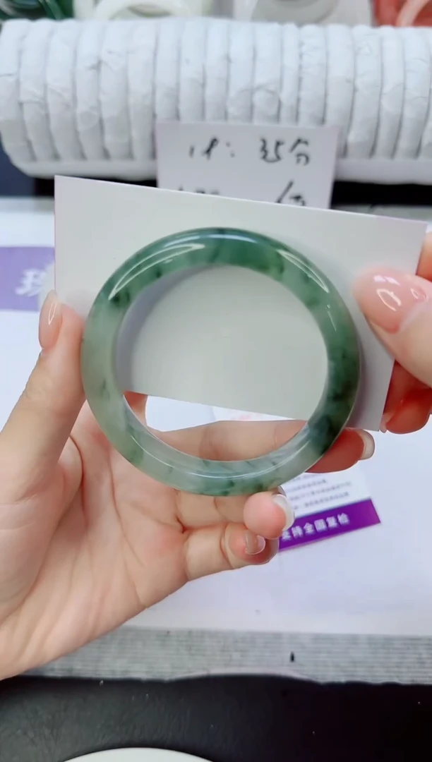 未镶嵌手镯石英质玉8/55.3