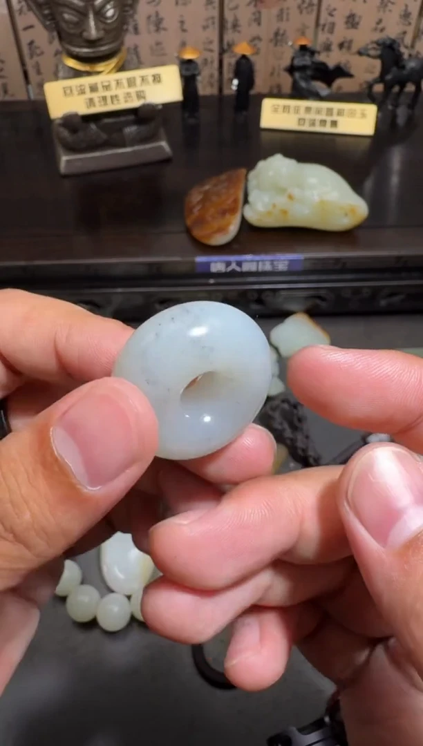和田玉未镶嵌挂件和田玉