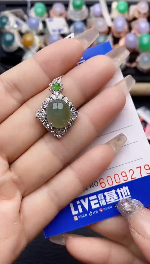 【闪购商品】翡翠戒指银S925镶嵌9279