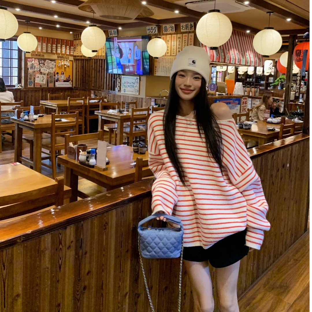 条纹长袖套头宽松上衣气质显瘦洋气休闲百搭性感短裤外穿时尚套装