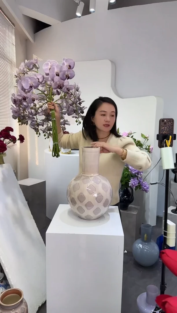 【闪购商品】藤A062 1个粉色花瓶