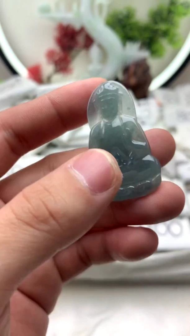 【闪购商品】翡翠颈饰未镶嵌素衣观音