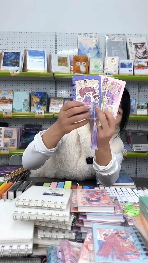 优萃100K(A7)流苏侧翻线圈本80张-封面随机10本